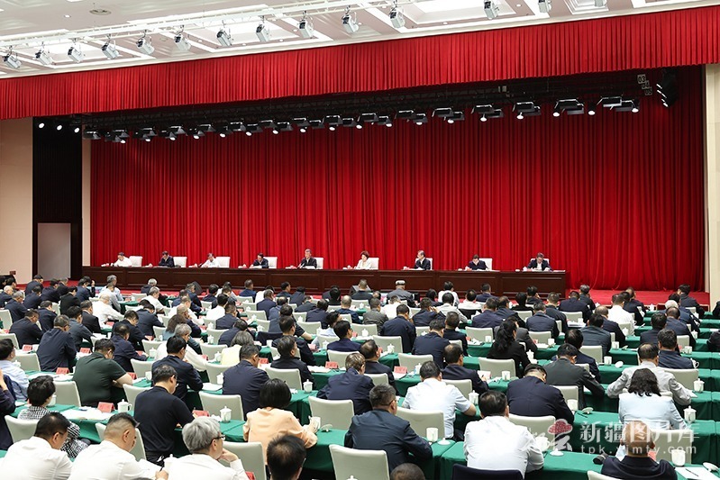 马兴瑞在自治区深入贯彻中央八项规定精神学习教育警示教育会上强调 坚持以案为鉴警钟长鸣 切实增强作风建设的政治自觉思想自觉行动自觉