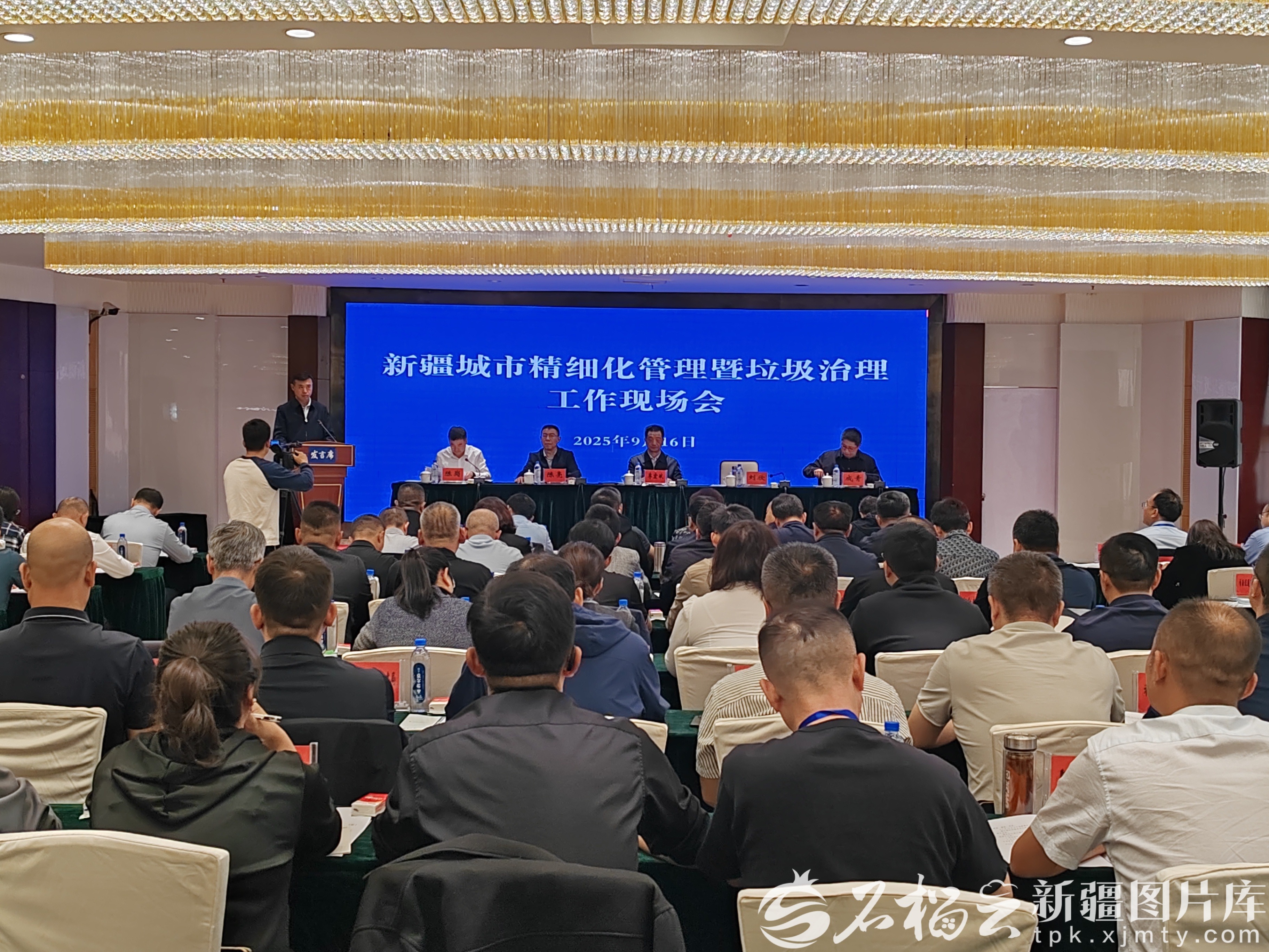 新疆“六大提升”推进城市精细化管理和垃圾治理