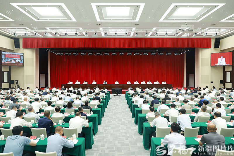 陈小江在自治区树立和践行正确政绩观学习教育警示教育会上强调 持续深化以案示警以案明纪以案促改 以正确政绩观推动“十五五”开好局起好步