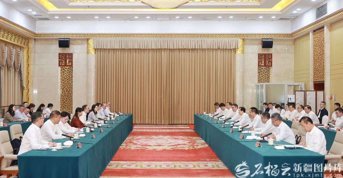 陈小江会见香港特别行政区政府律政司司长林定国